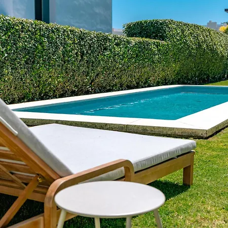 Dominica 8 * Estepona