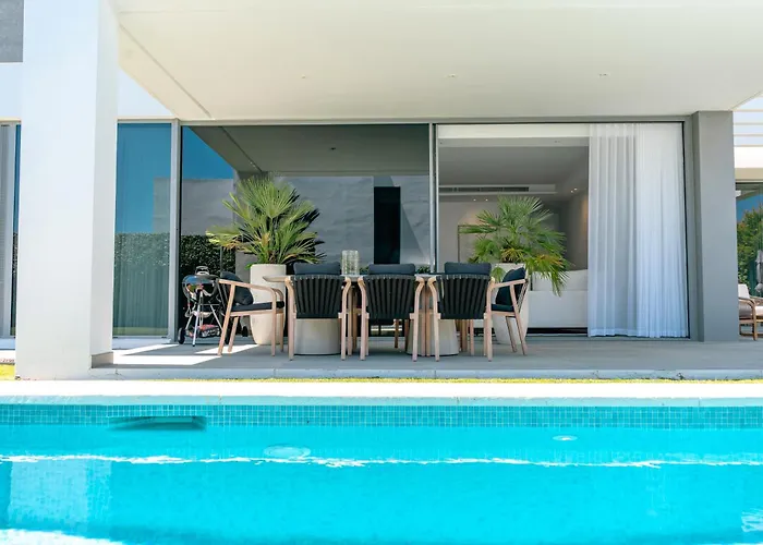 Dominica 8 Villa Estepona